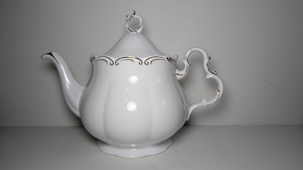 Royal Albert Orleans Teapot Chateau Series 1960s Discontinued Ornate Gold